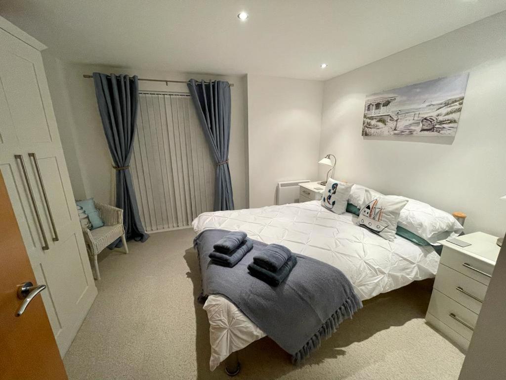 Sea View Apartment At The Beach! Llanelli Exteriér fotografie